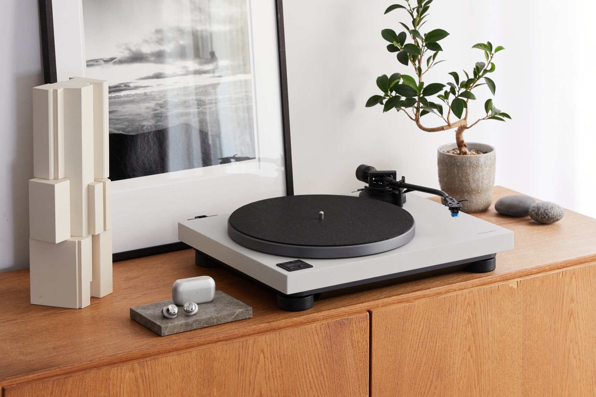 Technics introduceert SL-40CBT en SL-50C draaitafels | Aankondigingen