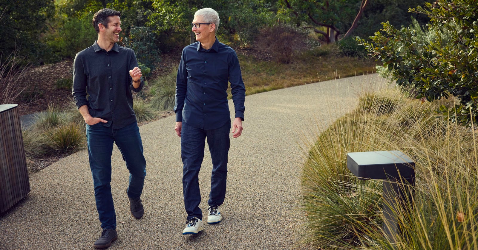 Tim Cook laat bij Apple de touwtjes los