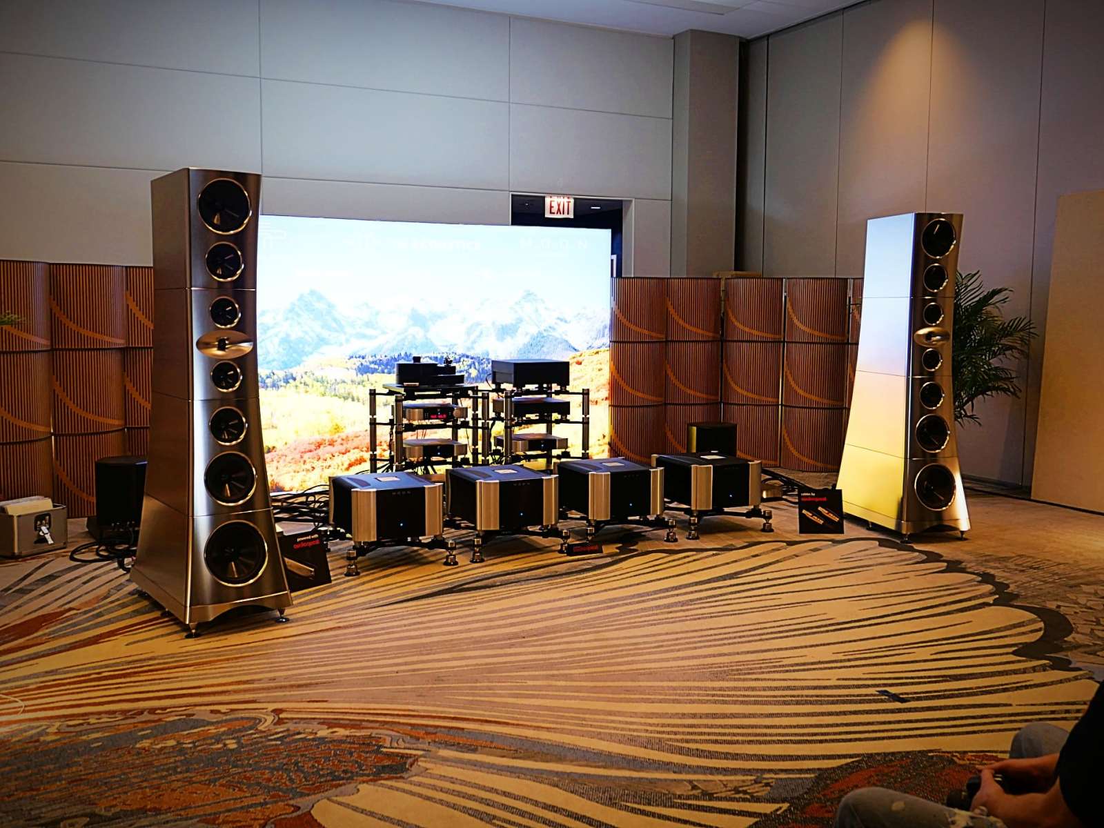 yg acoustics titan
