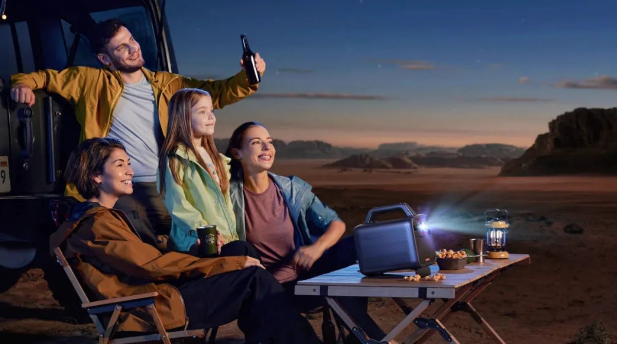 vidéoprojecteur Nebula Mars 3 dans un désert