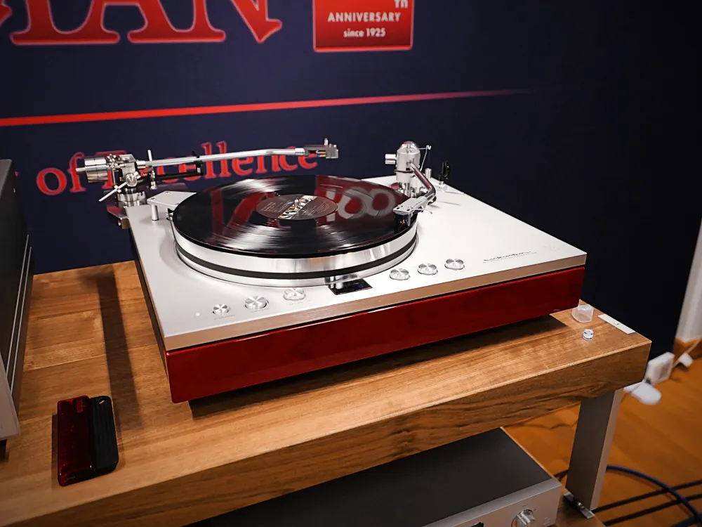 marten and luxman
