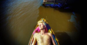 De officiële fotograaf van David Bowie zet zijn fotoarchief om in een meeslepende ervaring