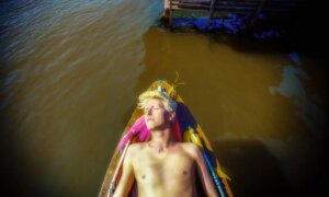 De officiële fotograaf van David Bowie zet zijn fotoarchief om in een meeslepende ervaring