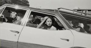 Fotograaf legt Californië in de jaren 80 vast – achter het stuur