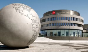 Leica beëindigt indrukwekkende vierjarige reeks omzetrecords