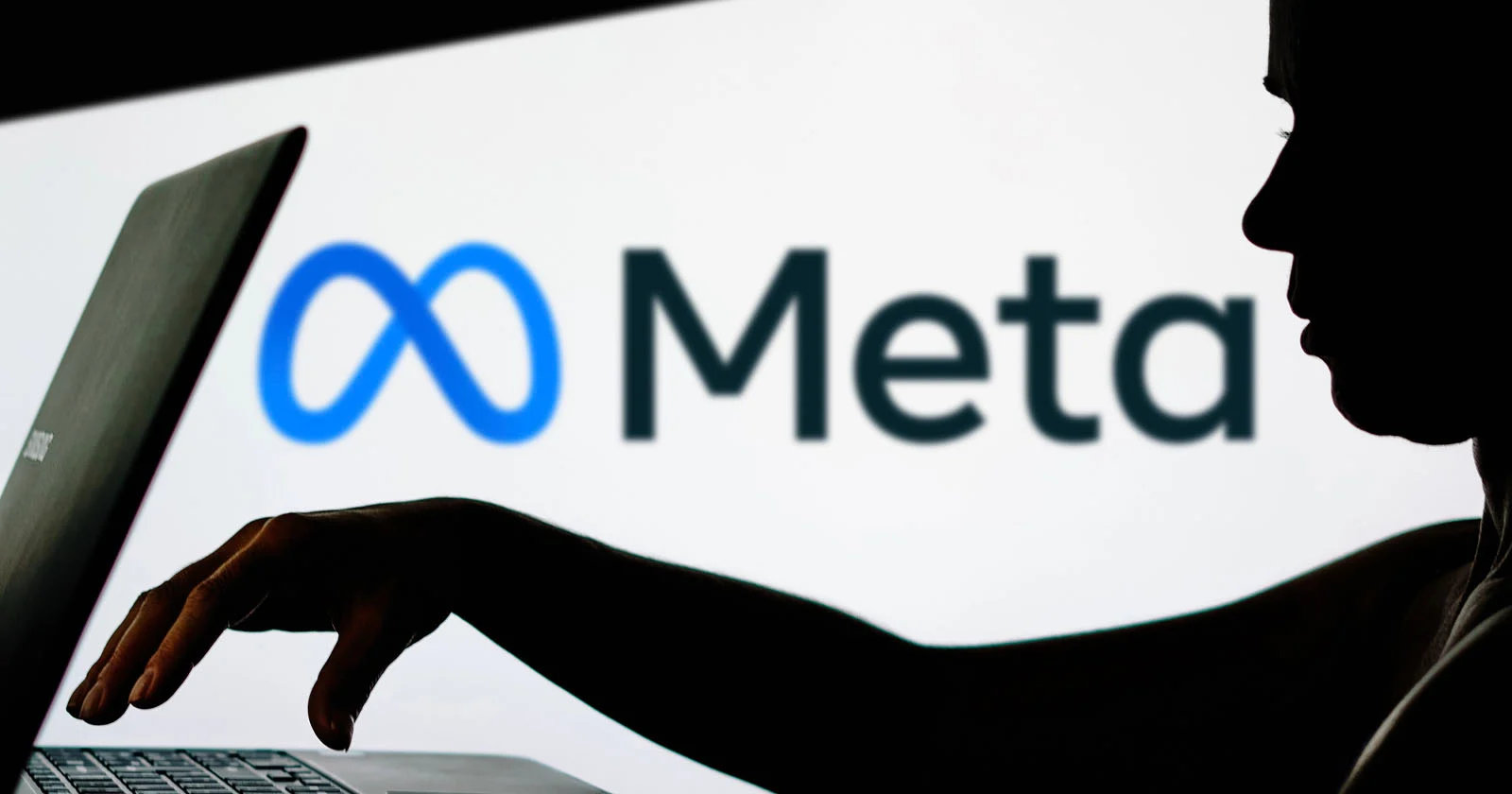Meta-toezichtsraad beveelt Meta om deepfake-video's van Facebook te verwijderen.