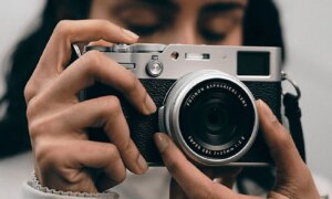 Vrouwen en jonge fotografen achter de snelle opkomst van Fujifilm