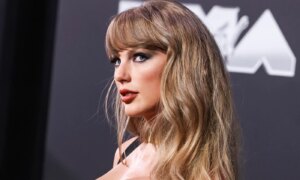 Fotograaf veroordeeld tot vijf jaar cel na oplichting van zijn familie voor 4,6 miljoen dollar en 200.000 dollar uitgegeven aan Taylor Swift-tickets