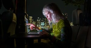 Apple onthult zijn eerste MacBook Pro met touchscreen OLED-scherm