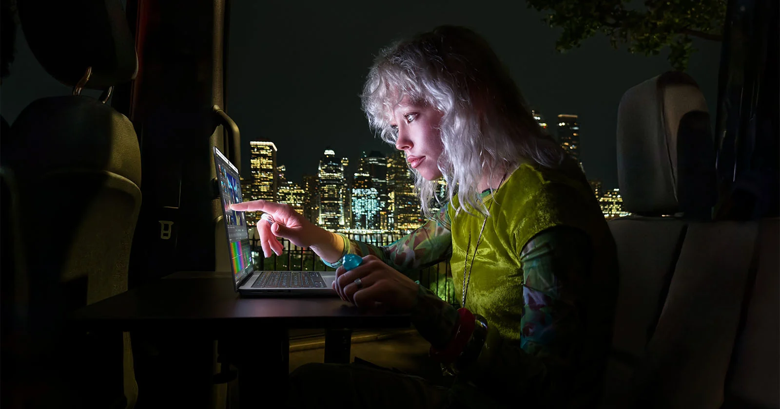 Apple onthult zijn eerste MacBook Pro met touchscreen OLED-scherm