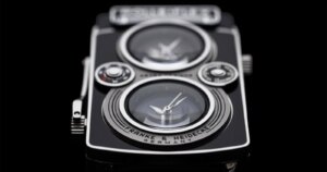 Artra’s Indrukwekkende Nieuwe Horloge Lijkt op een Rolleiflex TLR