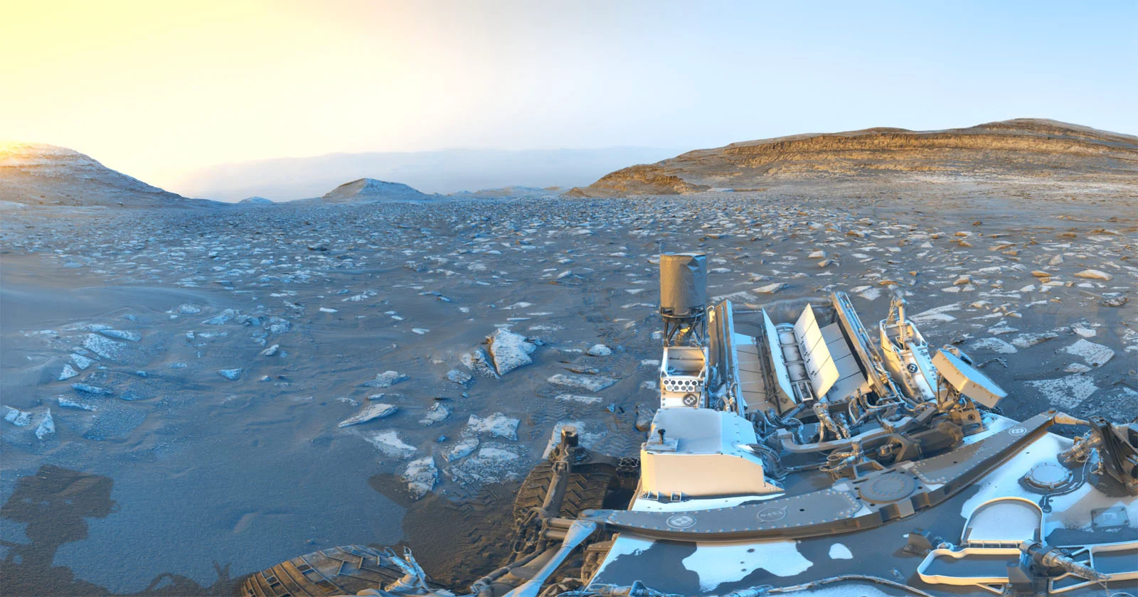Curiosity-rover viert zijn 5.000e dag op Mars met panorama van Sandy Ridge