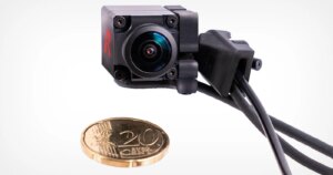 De kleine op het hoofd gemonteerde camera die de WK-finale vastlegde is vereeuwigd in een museum
