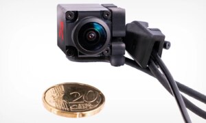 De kleine op het hoofd gemonteerde camera die de WK-finale vastlegde is vereeuwigd in een museum