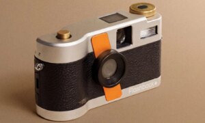 Flashback lanceert analoge-geïnspireerde half-frame-camera: helemaal volwassen