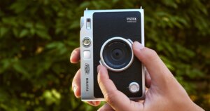 Instax Mini Evo 2: groter scherm en breder gezichtsveld