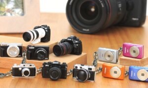Ontdek deze geweldige miniatuur Canon-camera’s in gachapon-stijl